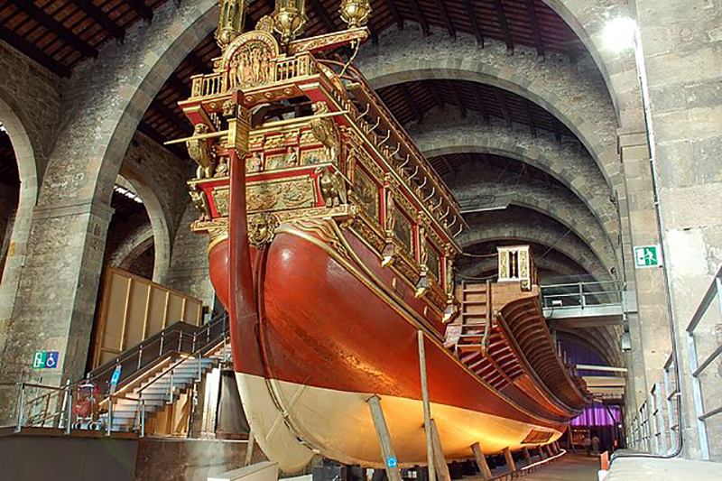 Exhibition-of-marine