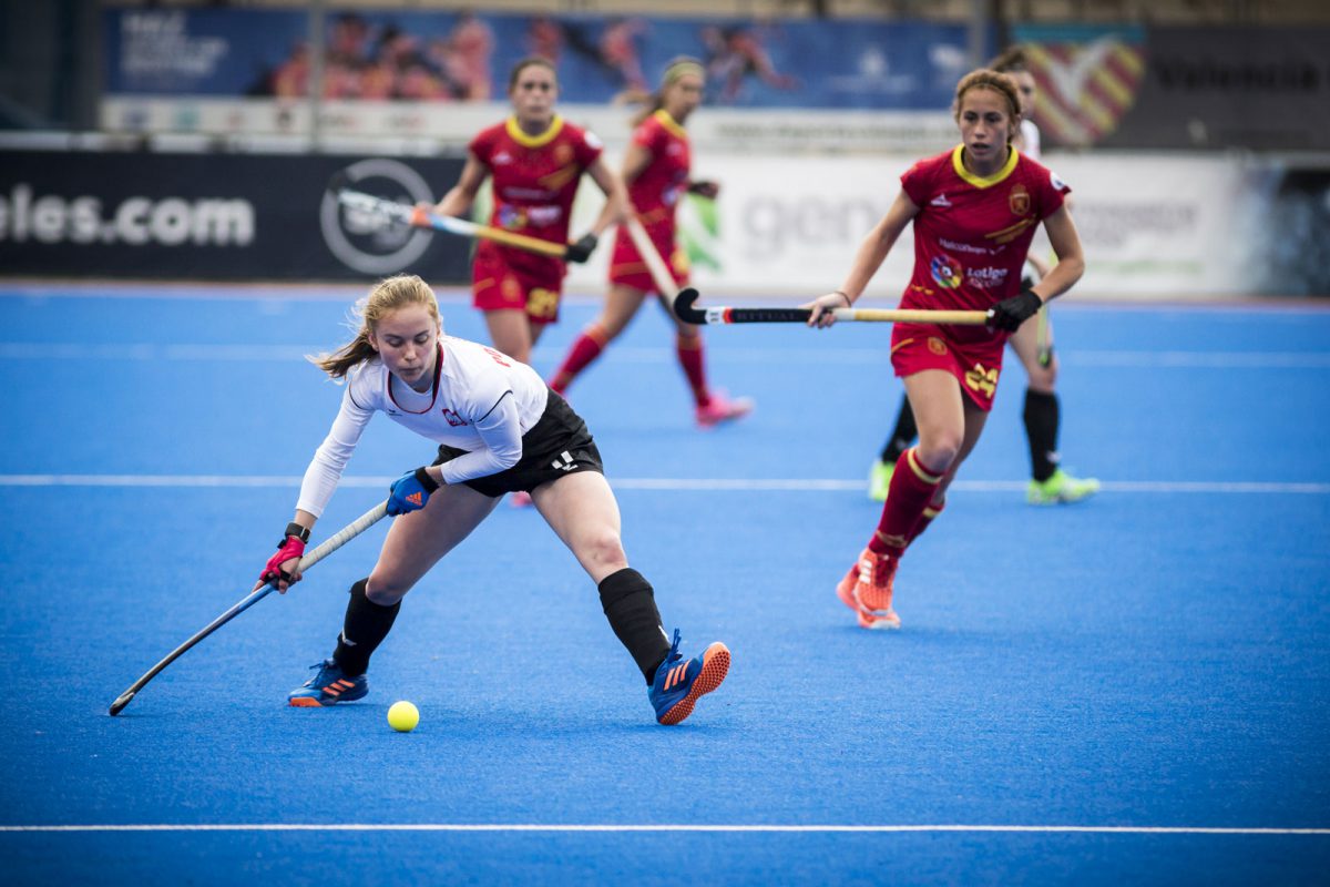 Field-hockey-match-Poland-Spain-2017
