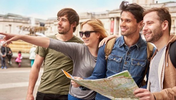 تورهای آموزشی و نحوه بهره‌برداری از آن‌ها در یادگیری زبان خارجی
