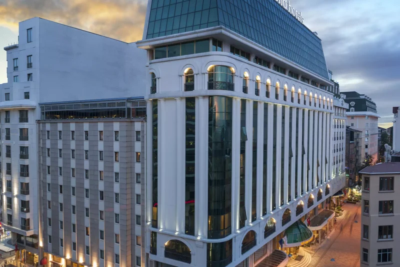 687fa1f4a1e6f83605b7caab_Istanbul-Elite-World-0